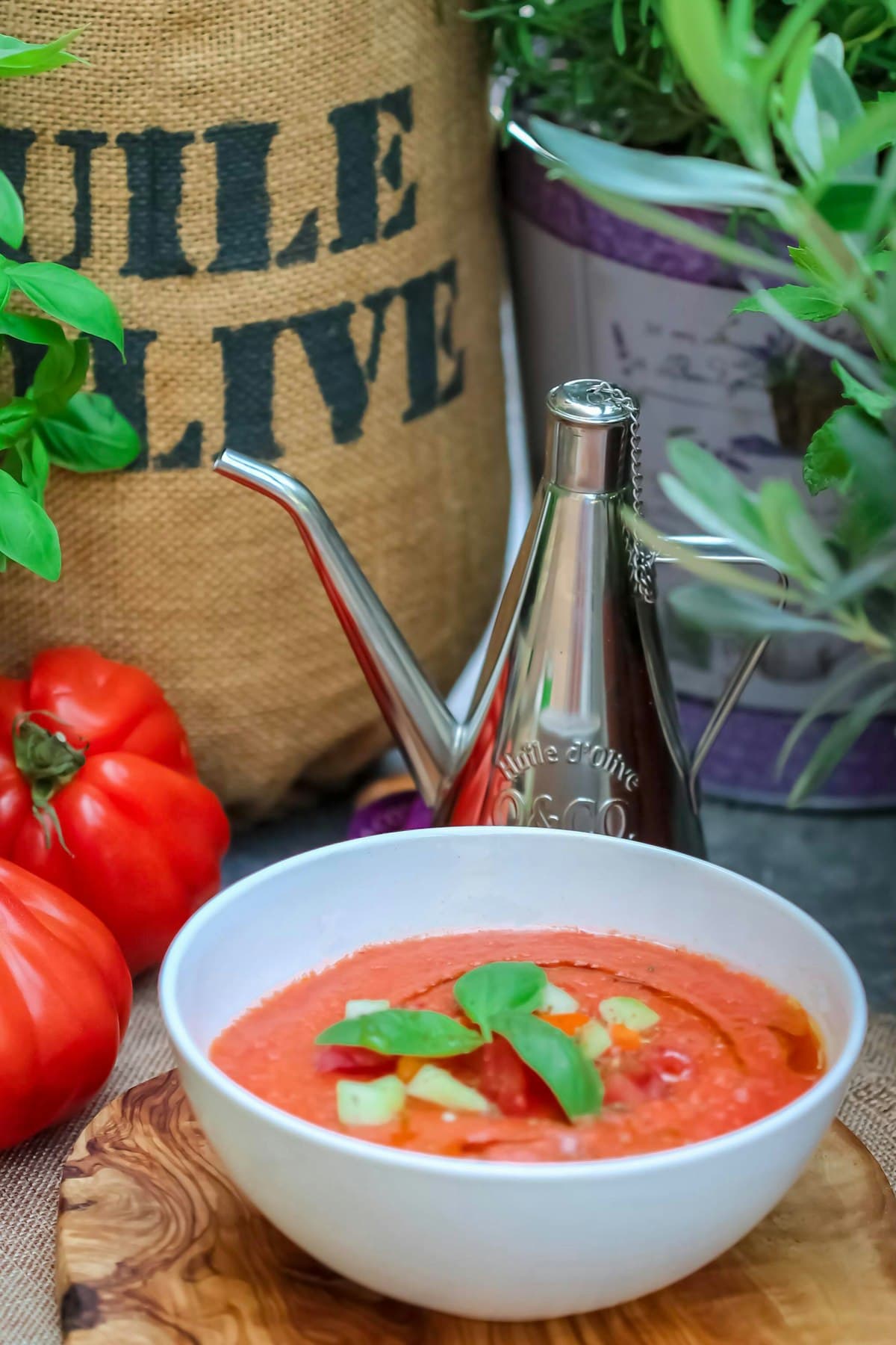 Cuenco de salmorejo cordobés